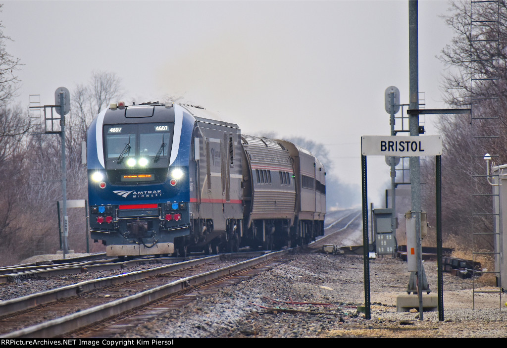 IDTX 4607 Amtrak Midwest Illinois Zephyr